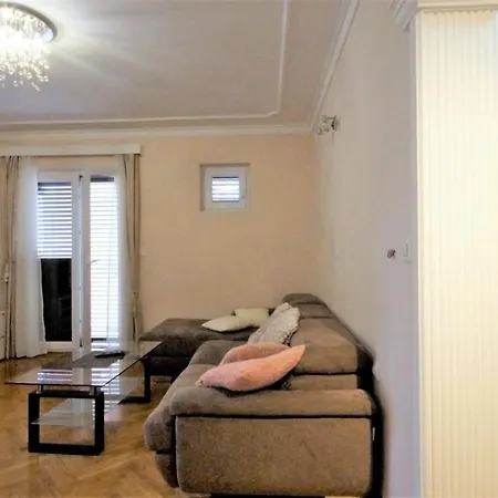 Apartment Glomazic Budva