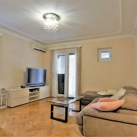 Glomazic Apartment *